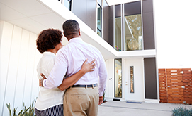 Protege la casa habitación, predio agrícola, artesanal,industrial o de comercio.